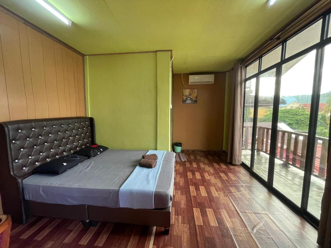 Perhentian Hazipah Hotel Kampong Pasir Hantu Екстериор снимка