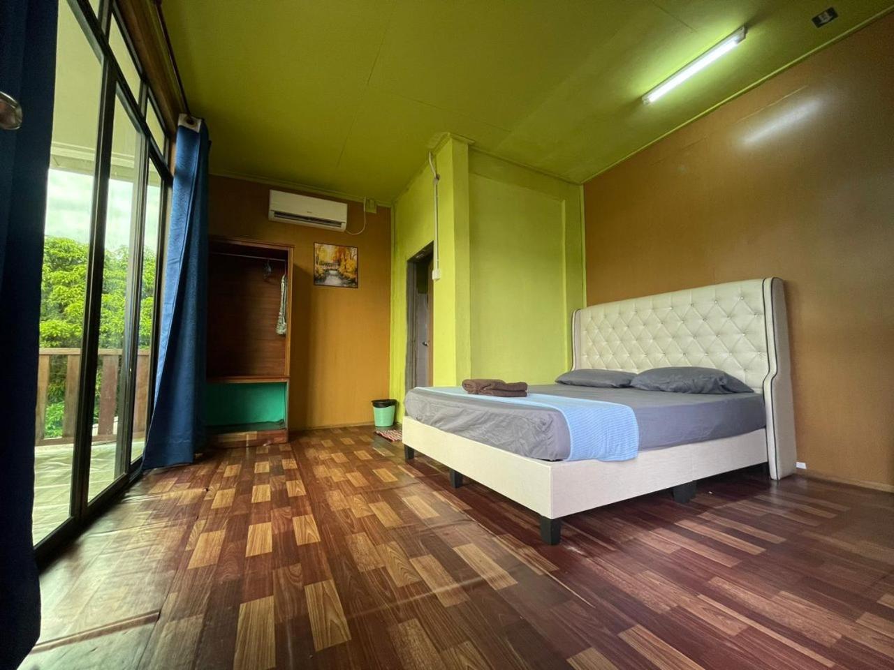 Perhentian Hazipah Hotel Kampong Pasir Hantu Екстериор снимка